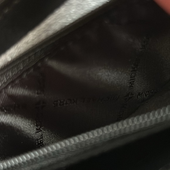 NWT MICHAEL KORS Black&Gold WristletWallet with Compartments100% Genuine Leather - Picture 12 of 17